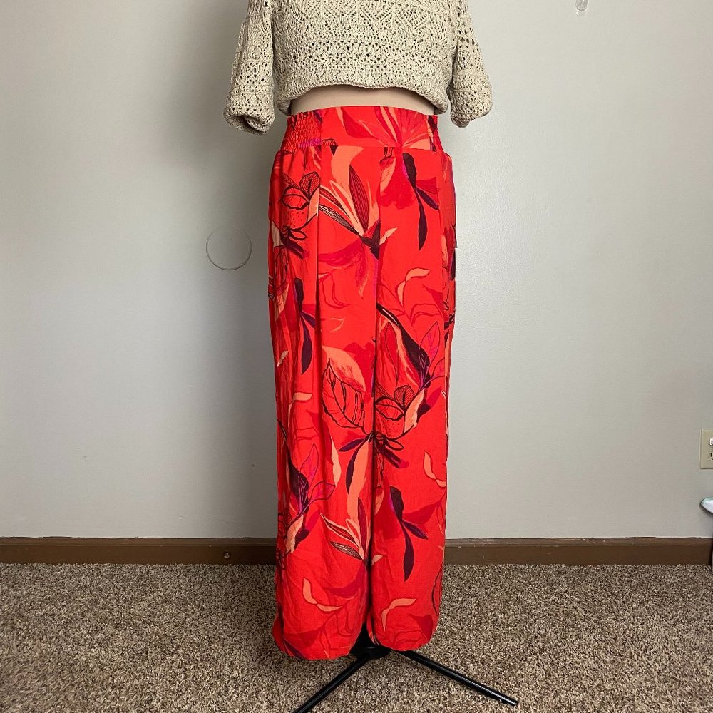 A New Day Women's Floral Print High-Rise Wide Leg Cropped Pull-On Pants (Red)